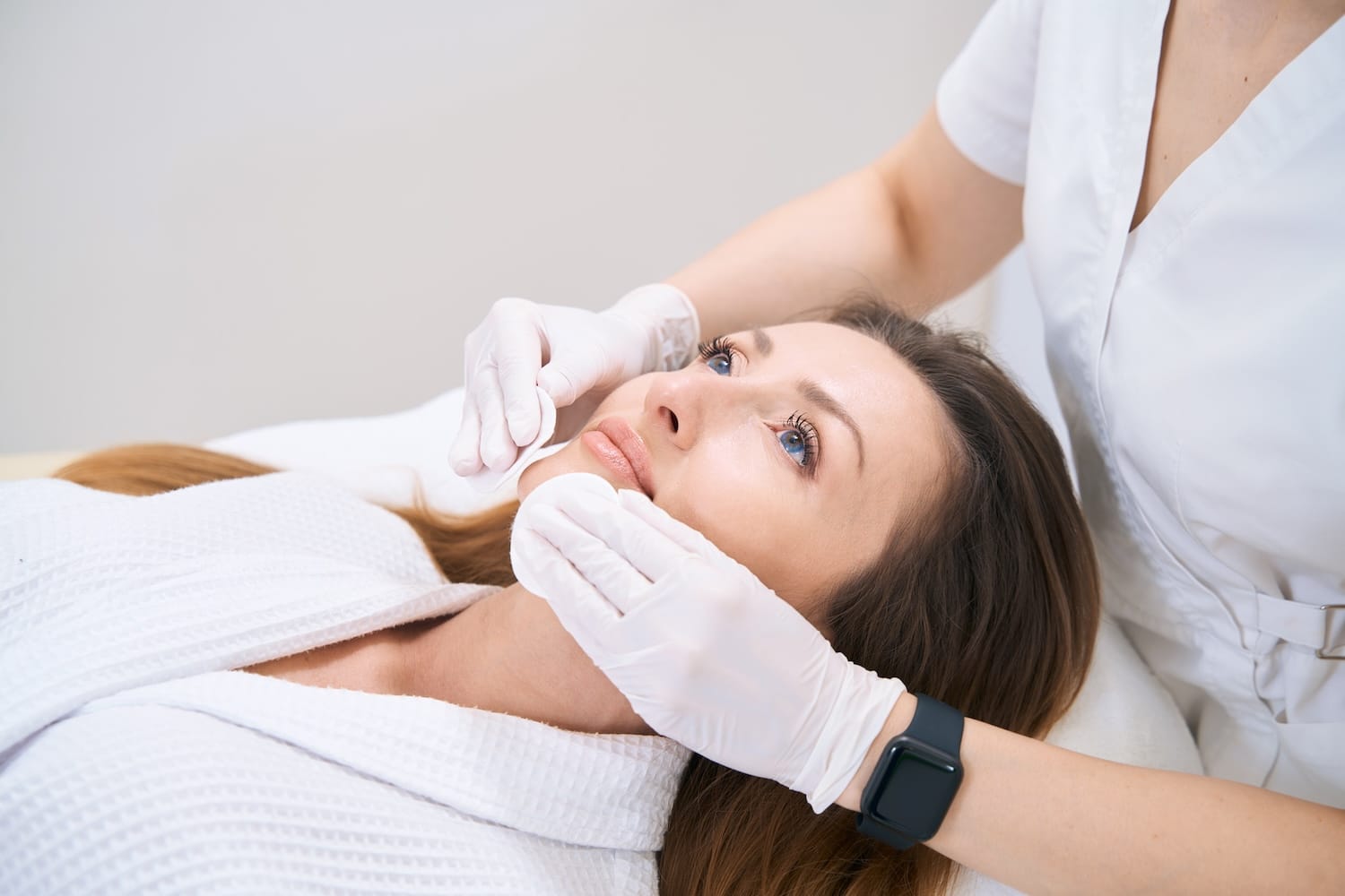 Limpieza Facial Profunda - Clinica Altos Del Desierto